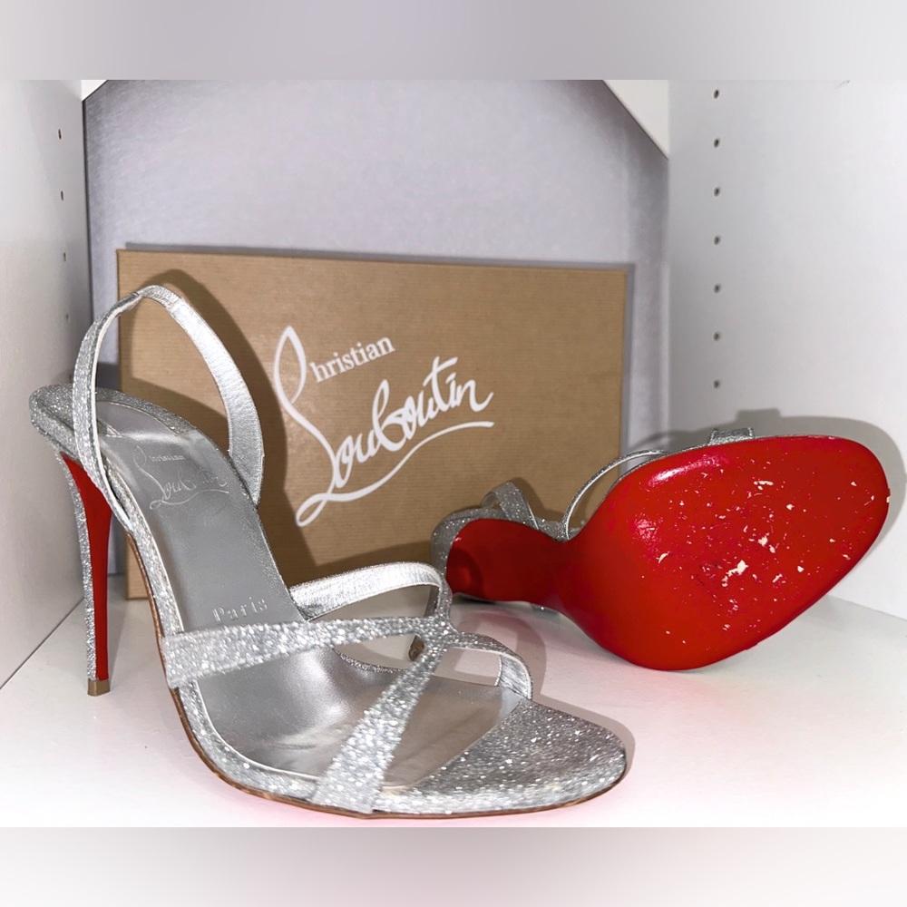 CHRISTIAN LOUBOUTIN
Emilie 100 glittered leather slingback sandals original $895